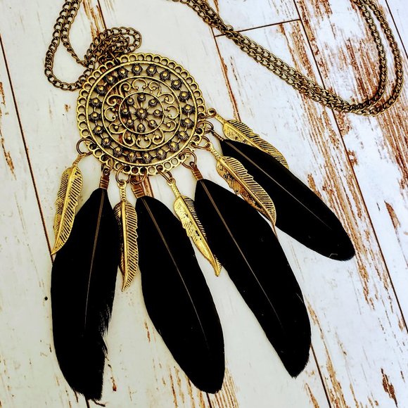 Jewelry - Southwestern Boho Feather Necklace